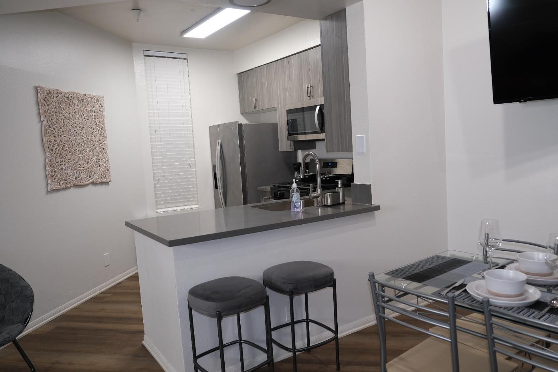Exclusive In Mdr-venice With Pool, Gym & Hottub