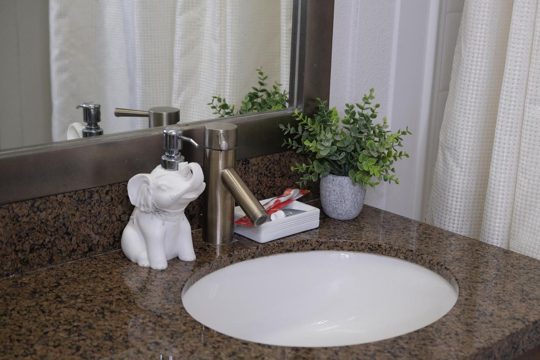 Exclusive In Mdr-venice With Pool, Gym & Hottub * Los Angeles