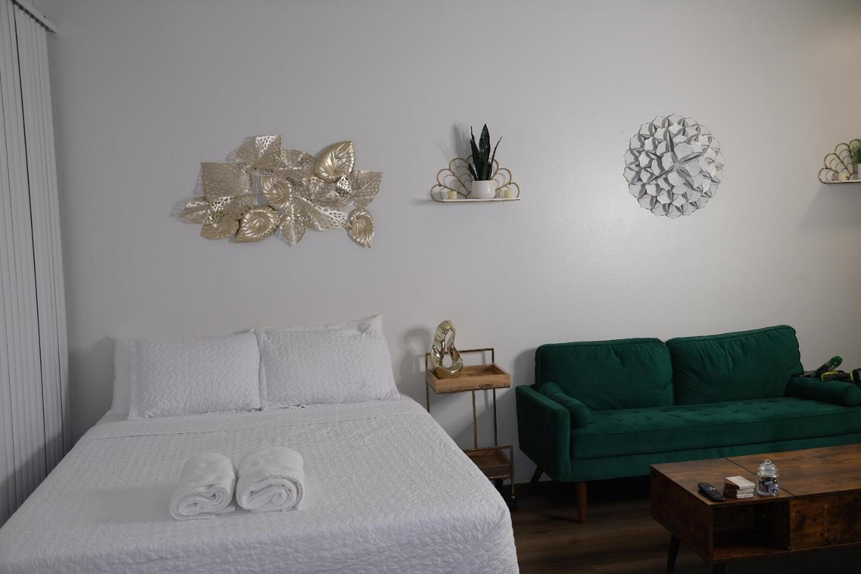 Exclusive In Mdr-venice With Pool, Gym & Hottub Apartment Los Angeles