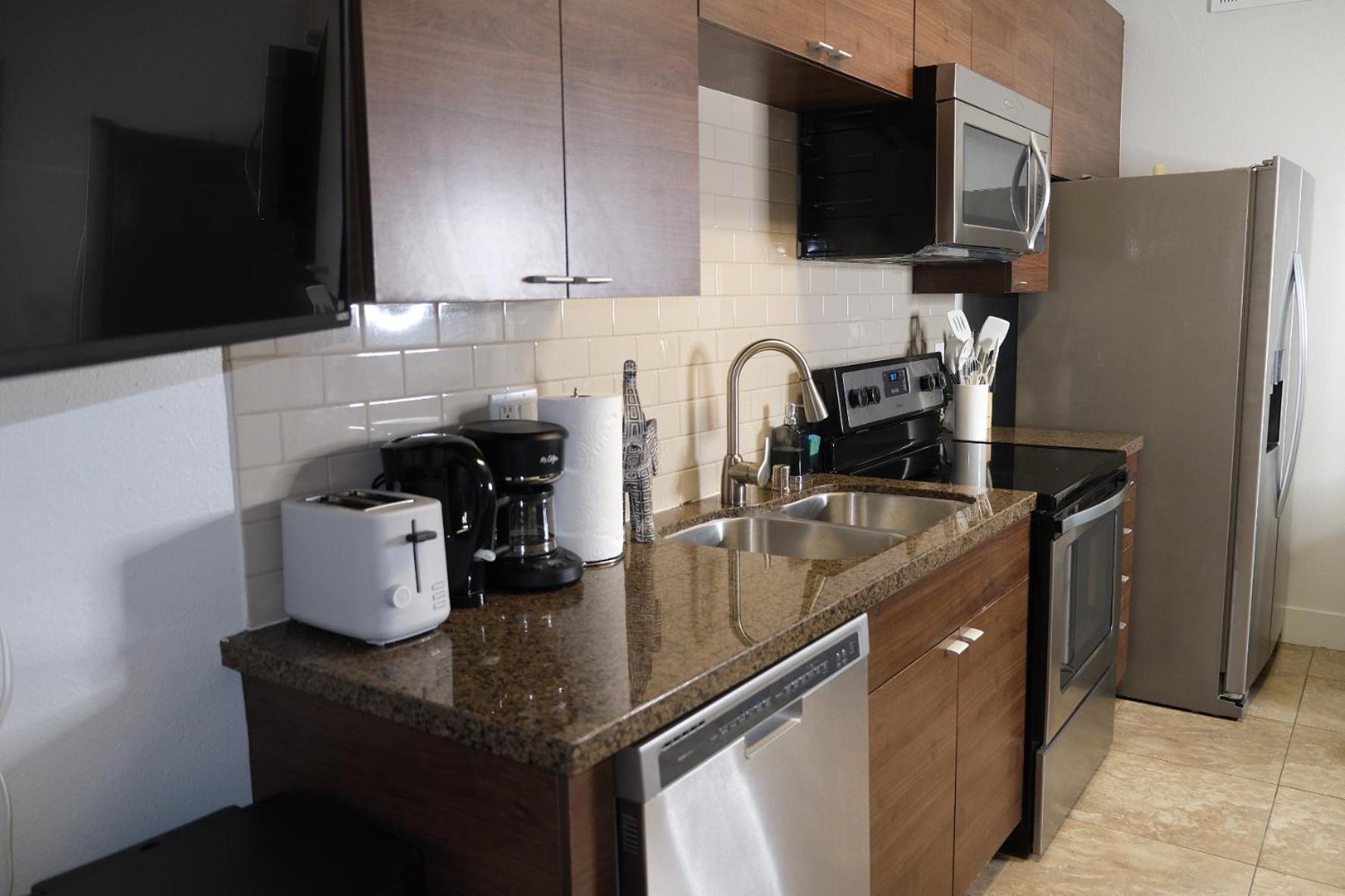 Apartment Exclusive In Mdr-venice With Pool, Gym & Hottub Los Angeles